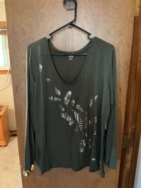 Shimmering Leaves Olive Green 2X A.N.A..Ladies Top